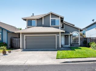 1415 Muir Pl, Rohnert Park, CA 94928