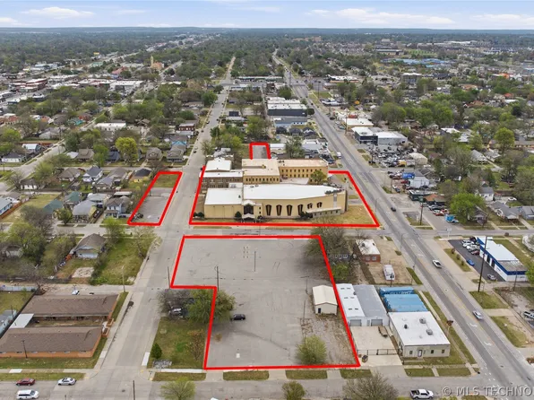 1915 E 3rd St, Tulsa, OK 74104