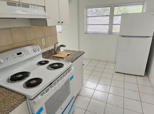 (Undisclosed Address), Hollywood, FL 33020