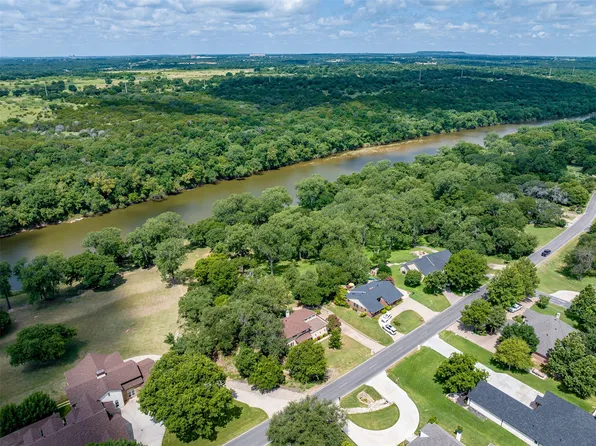 9304 Bellechase Rd, Granbury, TX 76049