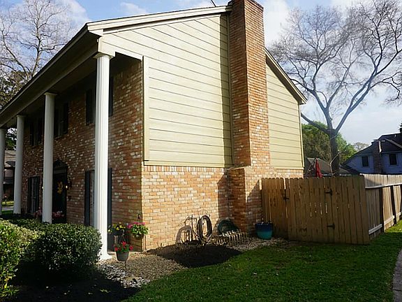 4th image of 5726 Arenas Timbers Dr