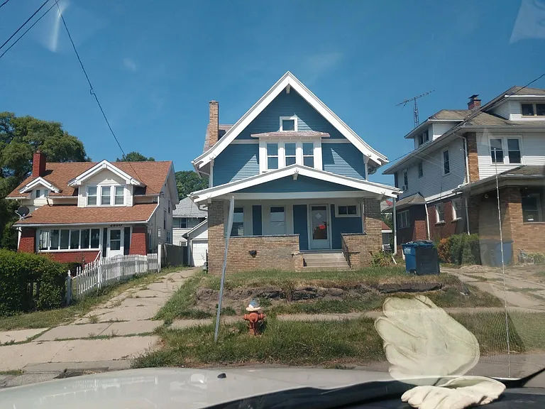 1176 Radcliffe Dr — Photo 8
