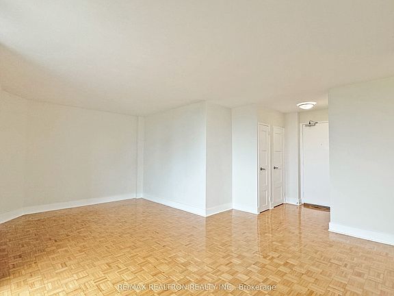 3rd image of 485 Huron St #903