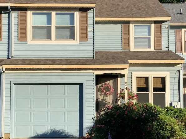 54 Southgate Dr, Mount Laurel, NJ 08054