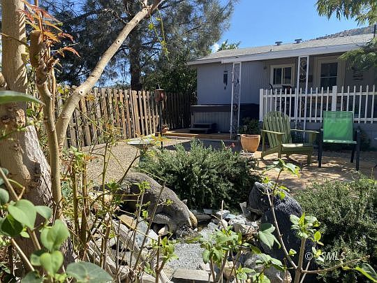 3rd image of 28 E Dufaucek Dr