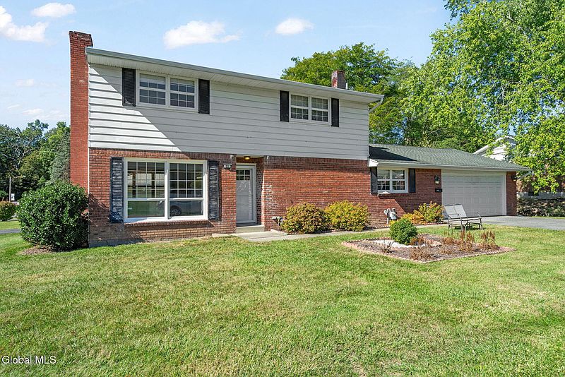 2nd image of 25 Farley Drive
