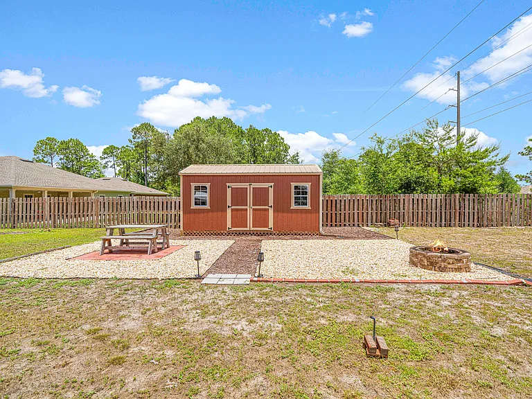 2132 Vizcaya Dr — Photo 35