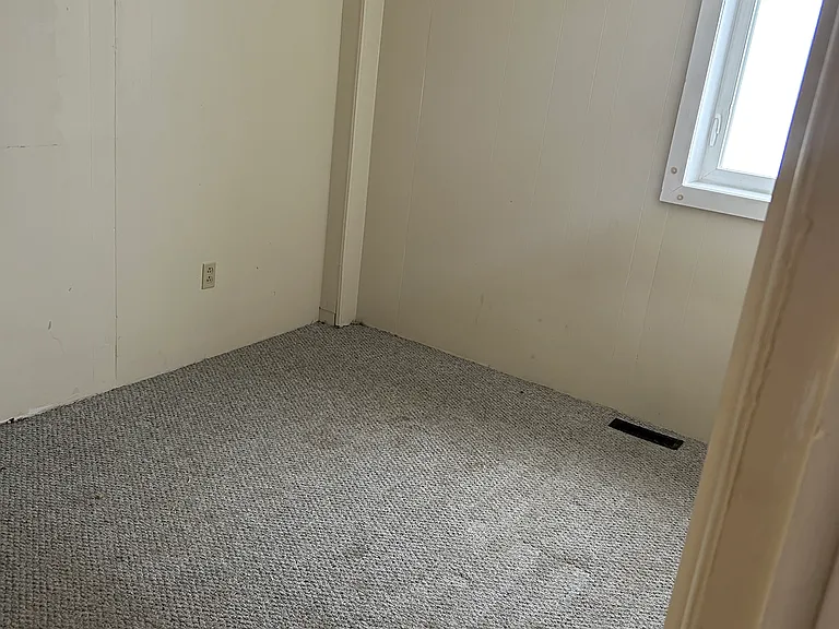 6 Memorial Dr #5 — Photo 3