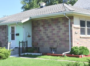 123 Concord Pl, Buffalo, NY 14215