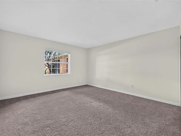 4796 Tangerine Ave #4796 — Photo 17