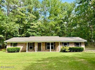 1066 Trickhambridge Rd, Brandon, MS 39042