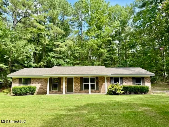 1066 Trickhambridge Rd, Brandon, MS 39042