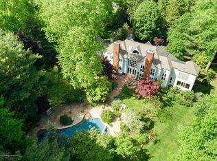 4 Harding Ln, Rumson, NJ 07760