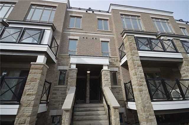 2nd image of 2 Blanche Ln #914