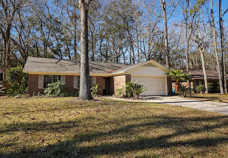 11 Brandy Ln — Photo 3
