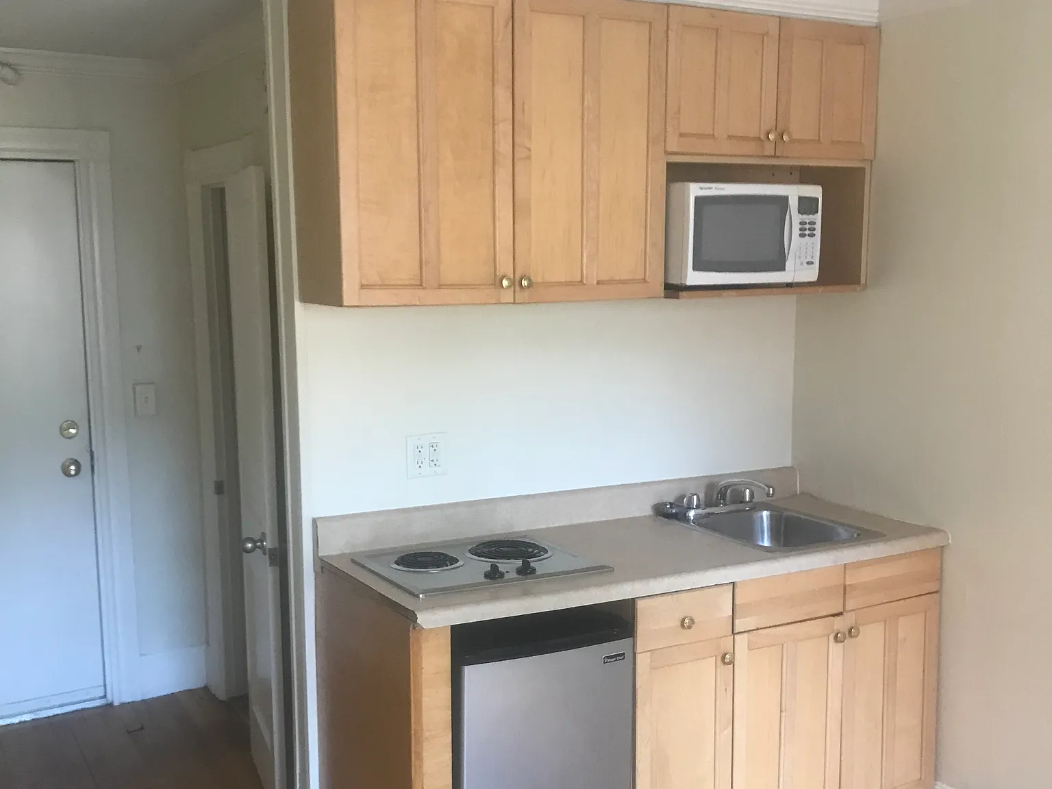 485 Cumberland Ave — Photo 1