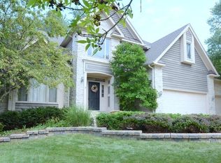 710 Inverness Dr, Aurora, IL 60504