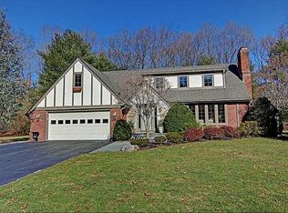 4 Pinewood Ln, Cumberland, RI 02864