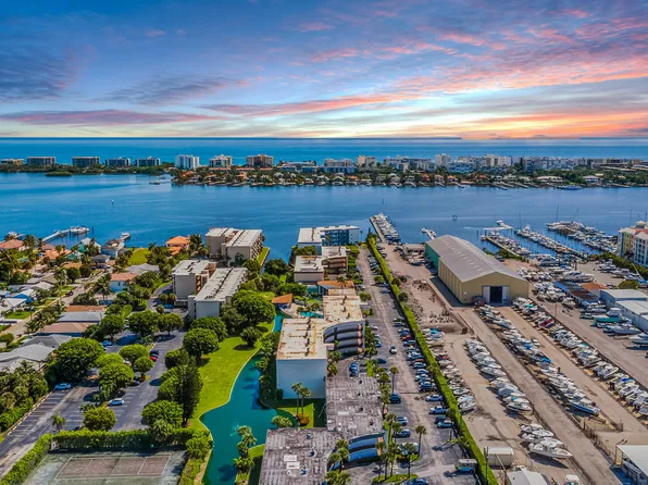 300 Waterway Drive S #403, Lantana, FL 33462