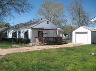 205 E 5th St, Stover, MO 65078