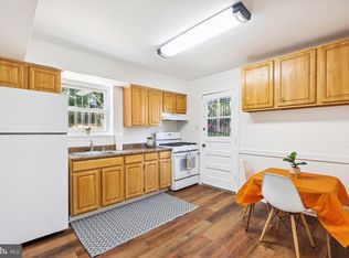 2213 Lakewood St, Suitland, MD 20746