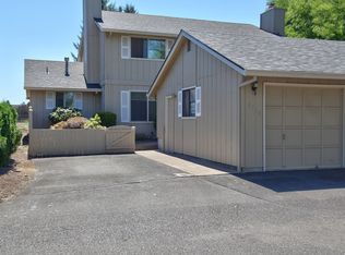 2954 SE Blue Bird Dr, Hillsboro, OR 97123