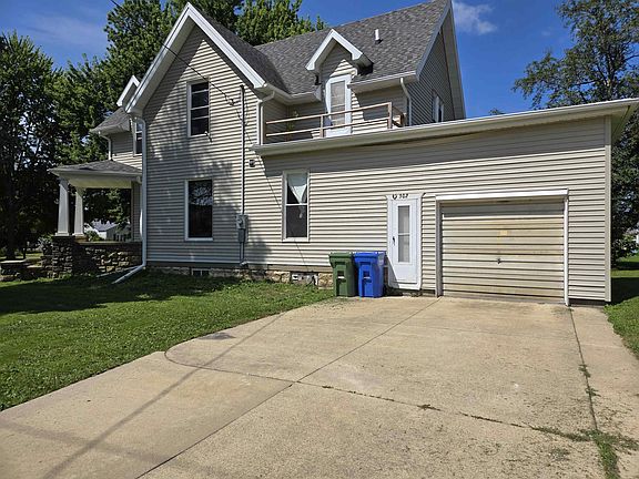 2nd image of 302 3rd Ave W