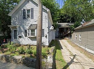 77 4th St, Norwich, CT 06360