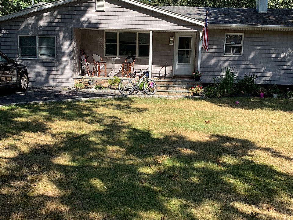 1st image of 63 Sweetbriar Dr