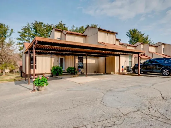 780 Hamilton Rd APT F1, Blountville, TN 37617