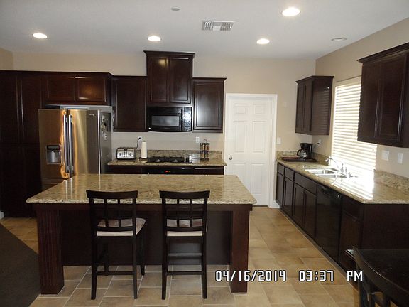 4th image of 1094 Shady Grove St