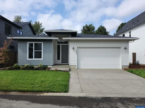 3025 Olympic St, Woodburn, OR 97071