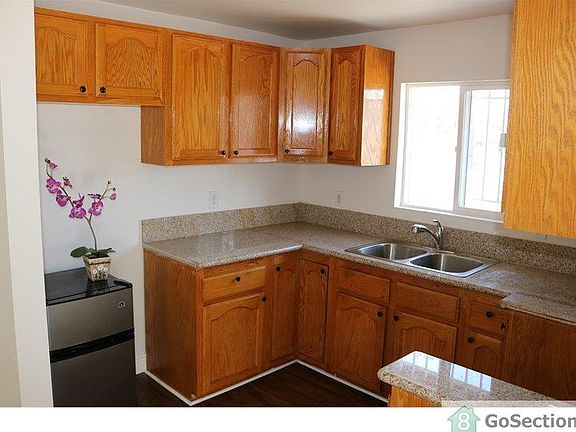 3rd image of 831B W 80th St #0