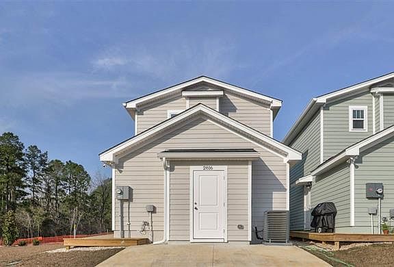 2nd image of 2892 Blossom Cir