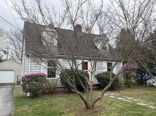 10 Jesse Davis Ln, Barrington, RI 02806