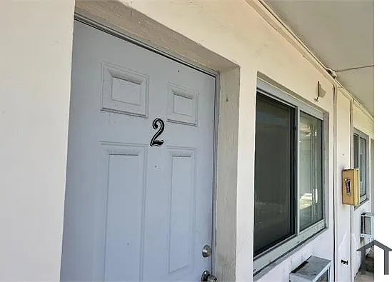 Studio, 500 sqft, $1,300 — Photo 3