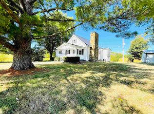 647 Bono Rd, Mitchell, IN 47446