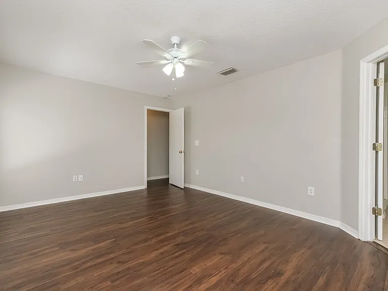 13516 Prestwick Dr — Photo 9