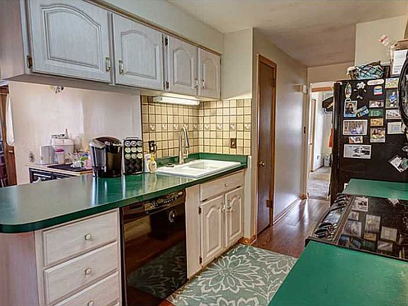 5th image of 421 Durst Dr