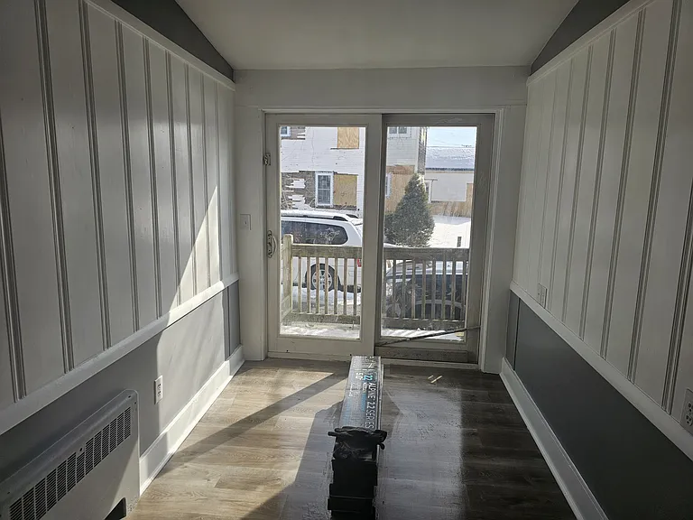 9 Lafayette Rd — Photo 4