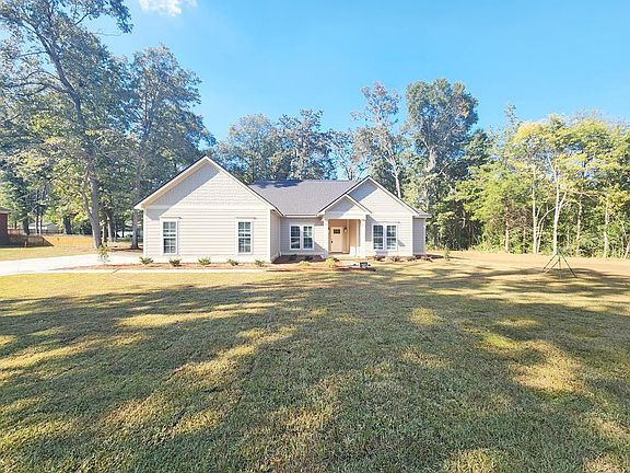 2nd image of 215 Aspen Dr
