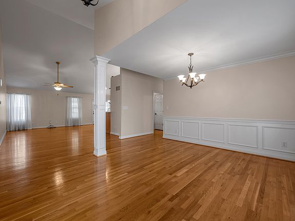 5th image of 3052 Majestic View Walk