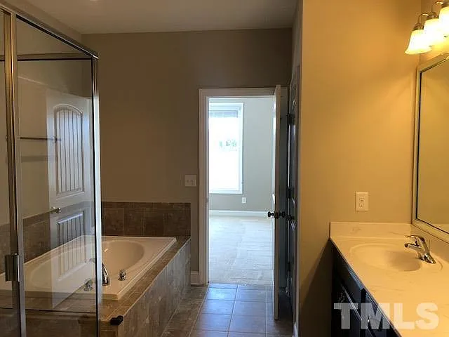 927 Rosepine Dr — Photo 10