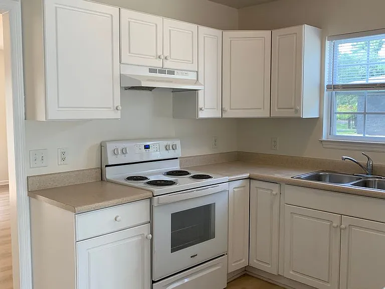 4011 Masonboro Loop Rd — Photo 7
