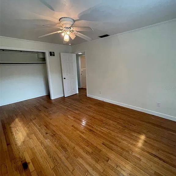 319 22nd St SW — Photo 10