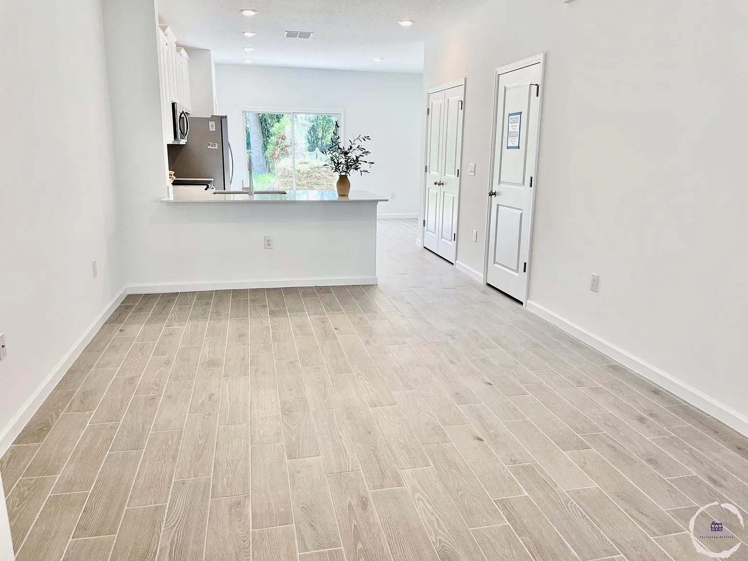 2 bed, 2.5 bath, 1204 sqft, $1,655 — Photo 1