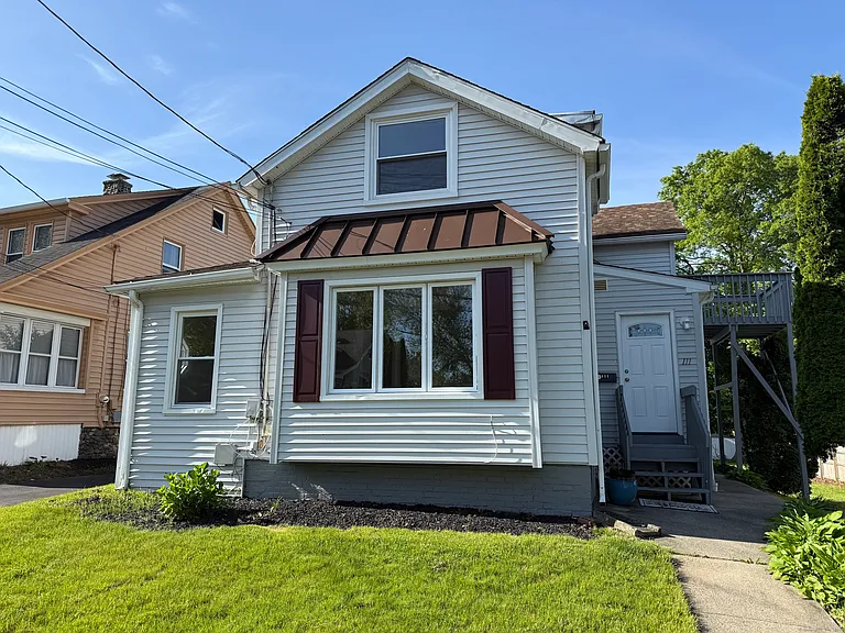 111 Fort Hale Rd — Photo 1