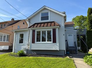 111 Fort Hale Rd, New Haven, CT 06512
