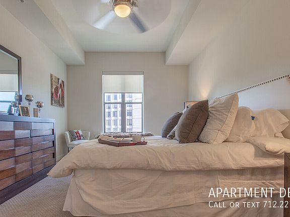 3rd image of 1906 Yorktown St #1135