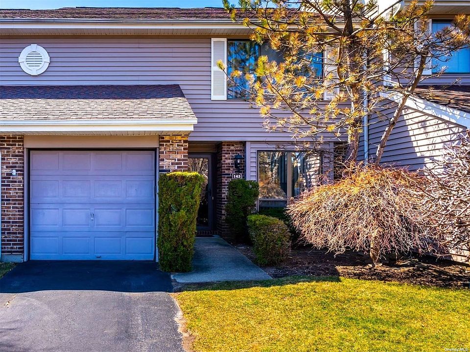 145 Hidden Ponds Circle, Smithtown, NY 11787 Zillow